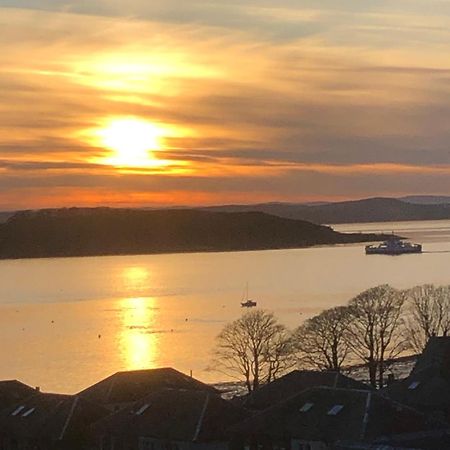 Lighthouse Apartment Largs Exteriör bild