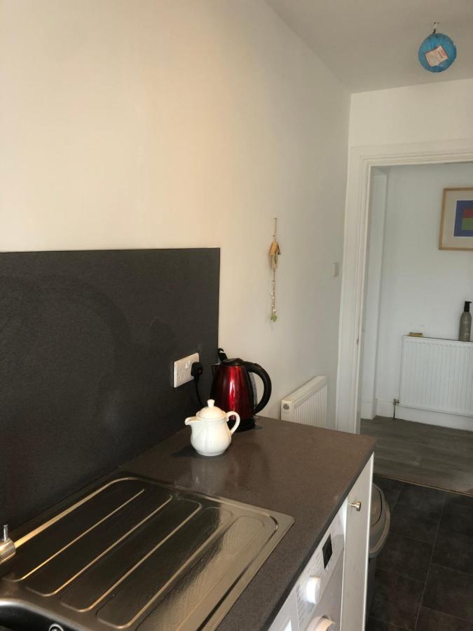 Lighthouse Apartment Largs Exteriör bild